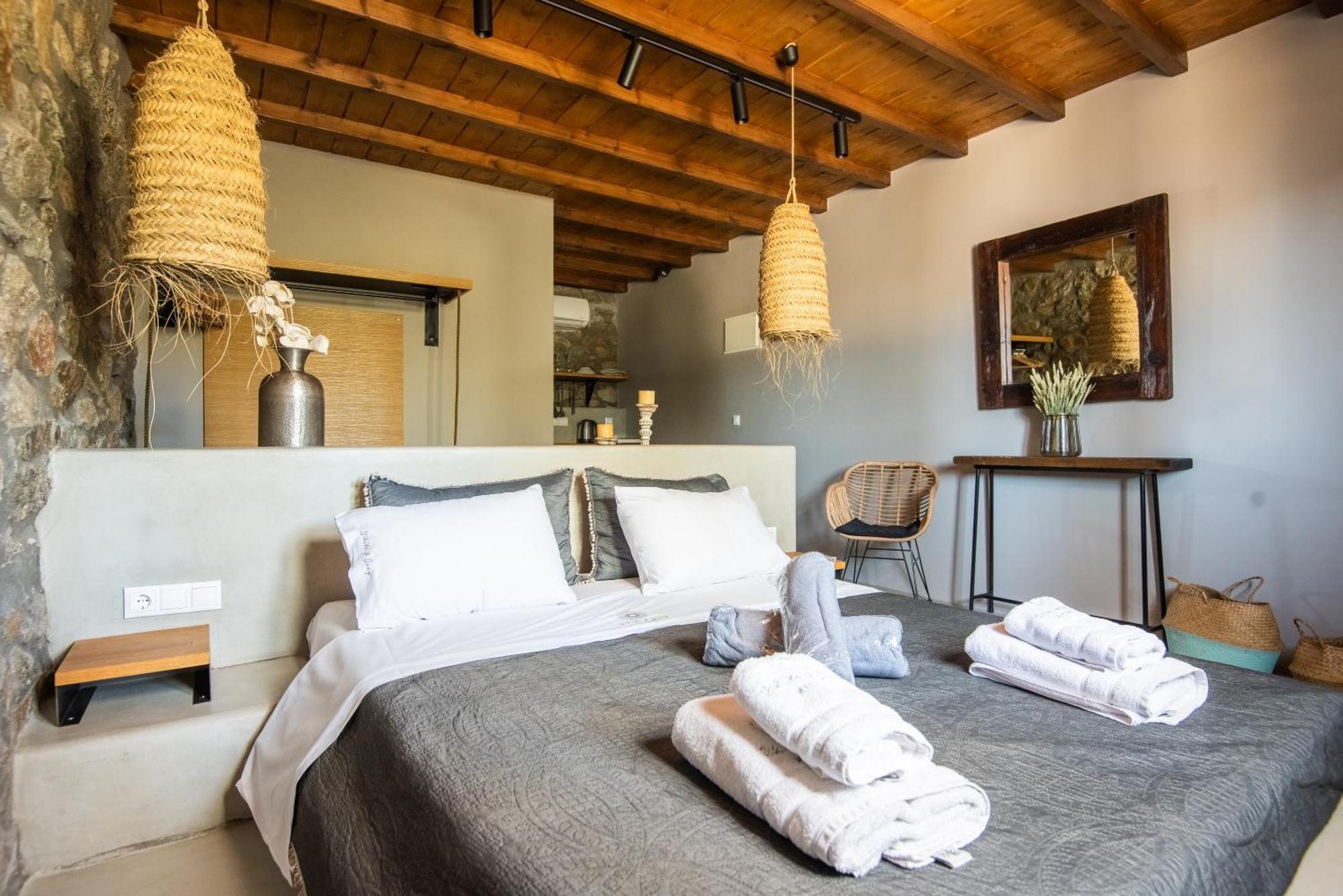 White And Grey Apartment Mykonos Town Bilik gambar